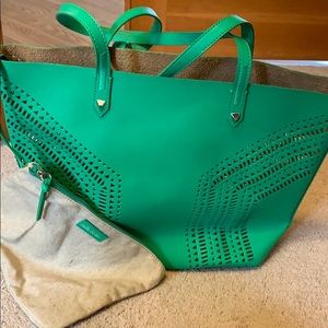 Stella & Dot Filmore Bag Kelly Green